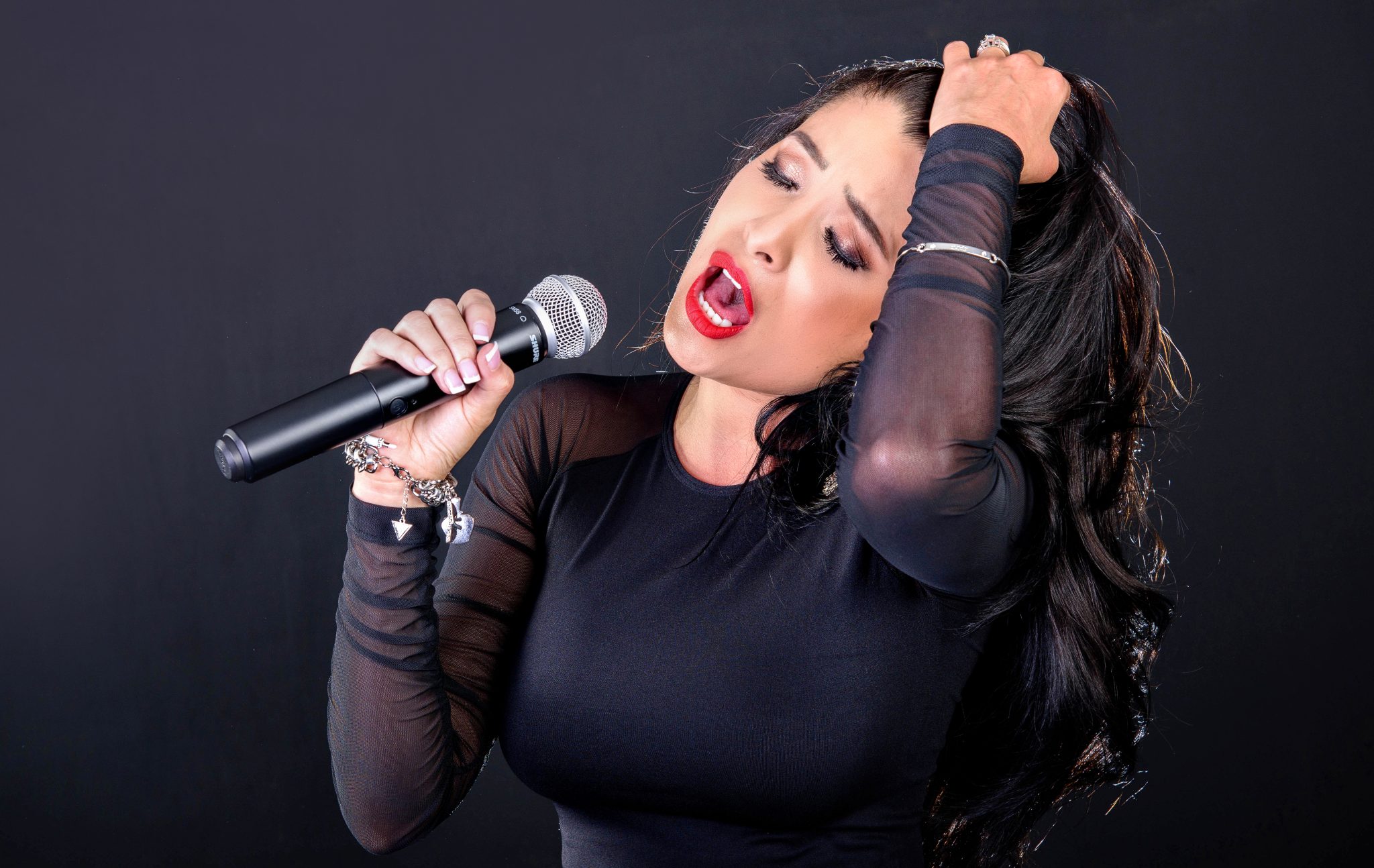 Karla Pérez – selenatheshow